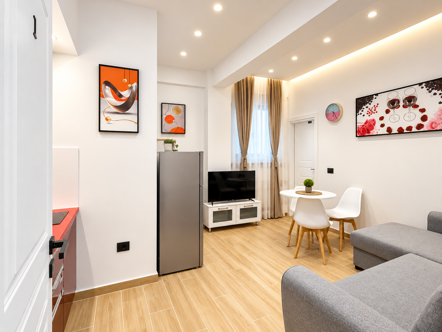 Living and dining space at Vila KAM